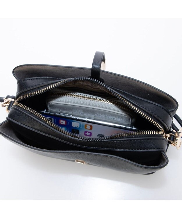 UNBILLION カシュカシュ cachecache / メタルフラップ3つ口ミニショルダー ブラック