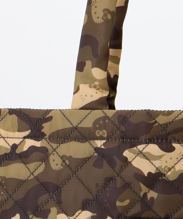 LA BAGAGERIE 【LA BAGAGERIE×HELLO KITTY】リボンチャーム付き　キルティングトート カーキ