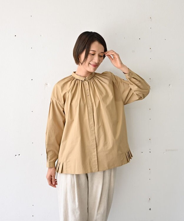 muuc 〈オーガニックコットン〉〈コットンブロード生地〉〈カラーにより異なる生地〉〈通年着られる〉コットン裾プリーツ ブラウス ベージュ