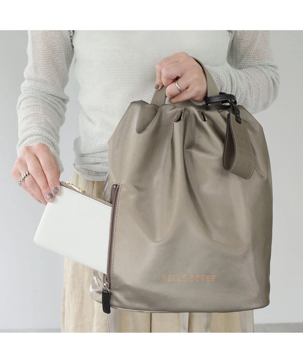 PELLE BORSA ２ジッパーズコンパクトリュック Cheers チアーズ 5202 トープ