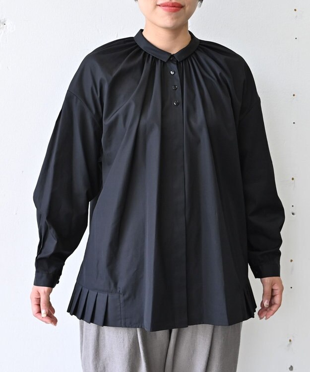 muuc 〈オーガニックコットン〉〈コットンブロード生地〉〈カラーにより異なる生地〉〈通年着られる〉コットン裾プリーツ ブラウス ブラック