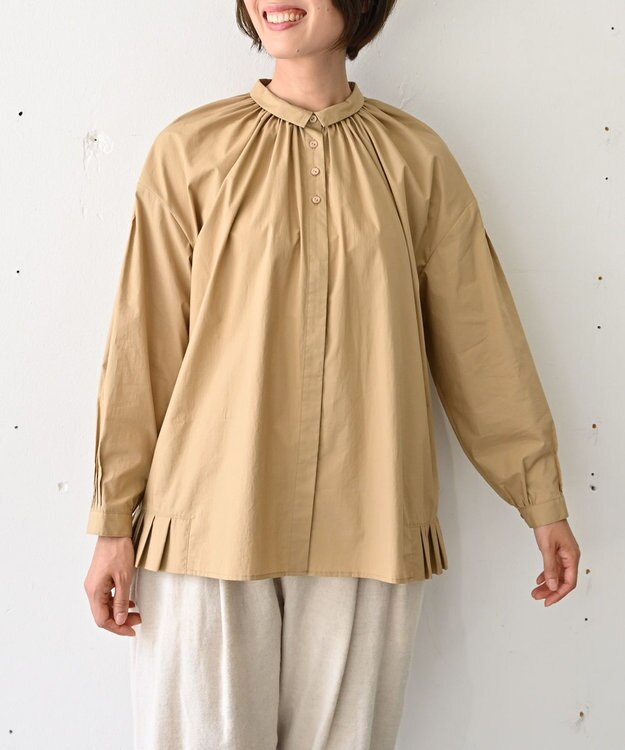 muuc 〈オーガニックコットン〉〈コットンブロード生地〉〈カラーにより異なる生地〉〈通年着られる〉コットン裾プリーツ ブラウス ベージュ