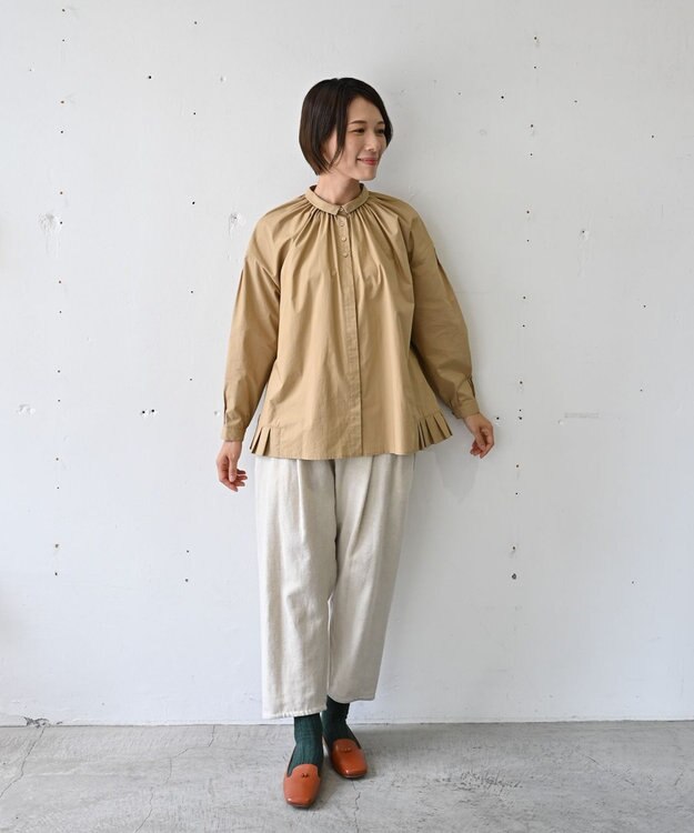 muuc 〈オーガニックコットン〉〈コットンブロード生地〉〈カラーにより異なる生地〉〈通年着られる〉コットン裾プリーツ ブラウス ベージュ