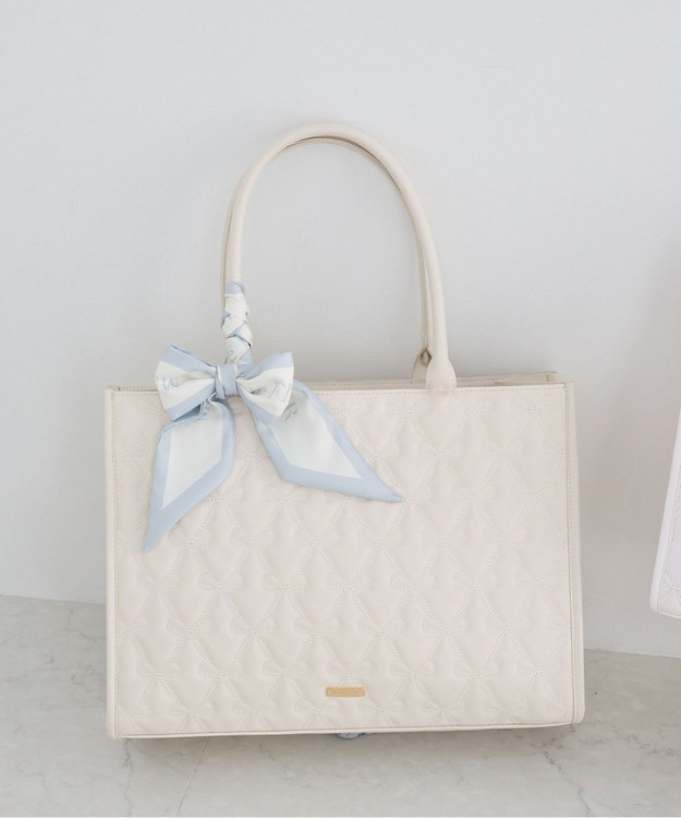 Maison de FLEUR スカーフ付き2ルームリボンキルティングトート Ivory