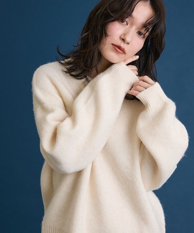 Green Parks ｆｕｗａっと袖パフニットプルオーバー Ecru