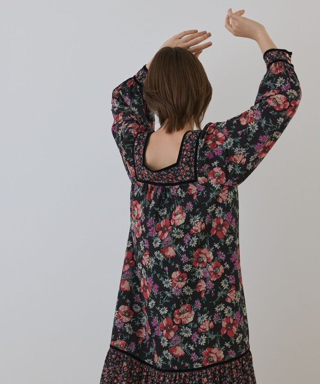 GRACE CONTINENTAL ボタニカルティアードワンピース ブラック