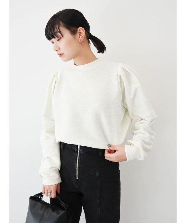 Green Parks リップル袖タックボリュームプルオーバー Ecru