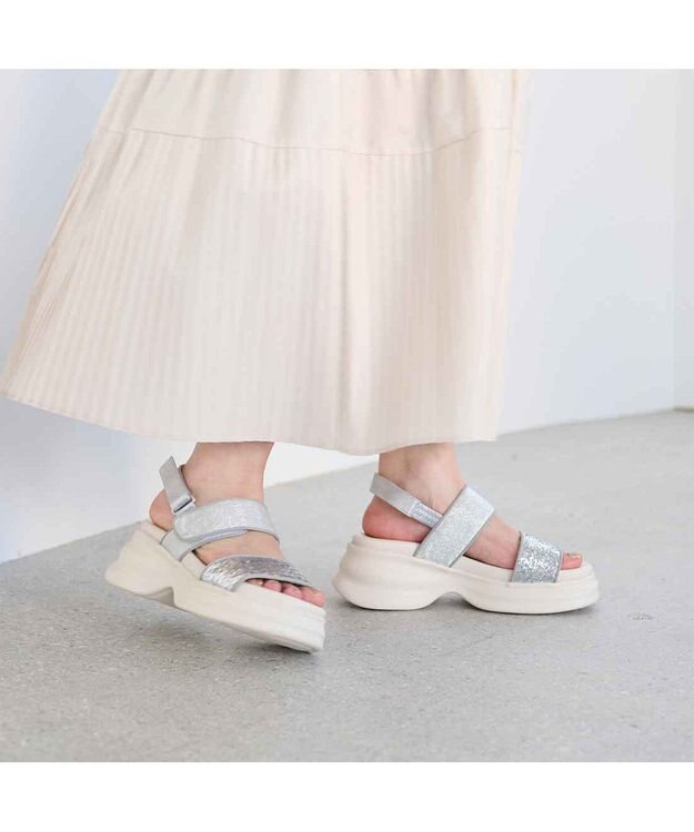 MODE ET JACOMO <MODE ET JACOMO>ボリュームソールグリッターサンダル シルバーメタリック
