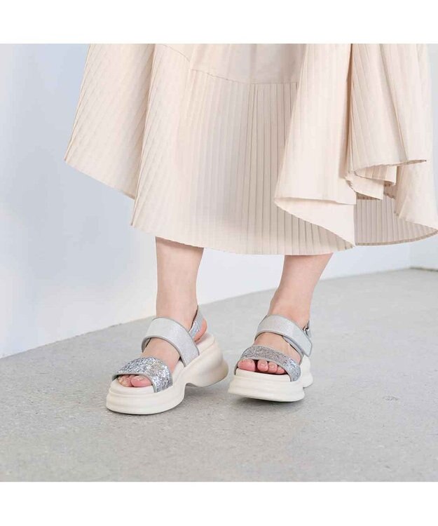 MODE ET JACOMO <MODE ET JACOMO>ボリュームソールグリッターサンダル シルバーメタリック