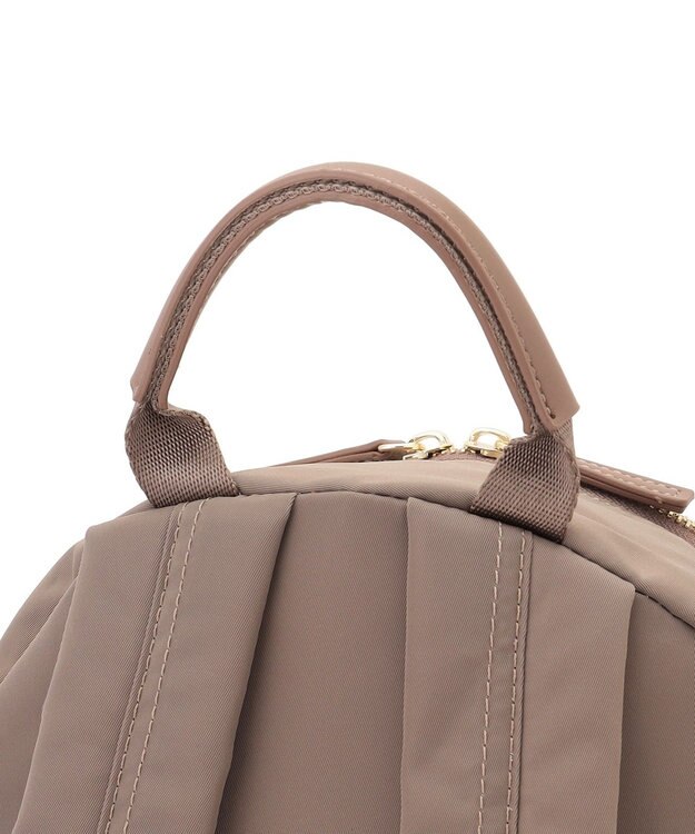 TOCCA 【八木アリサさん着用】SMALL TRAVELING BACKPACK バックパック ベージュ系