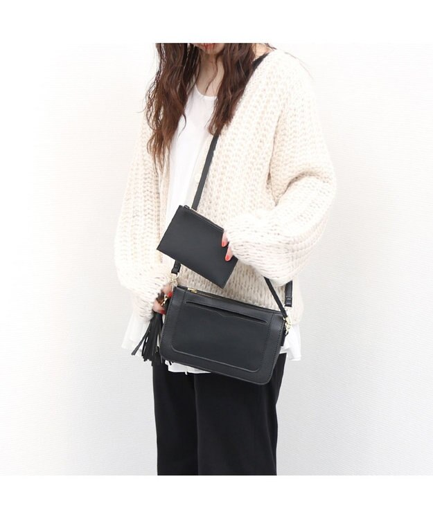 UNBILLION カシュカシュ cachecache / フロントポケットタッセルショルダー ブラック