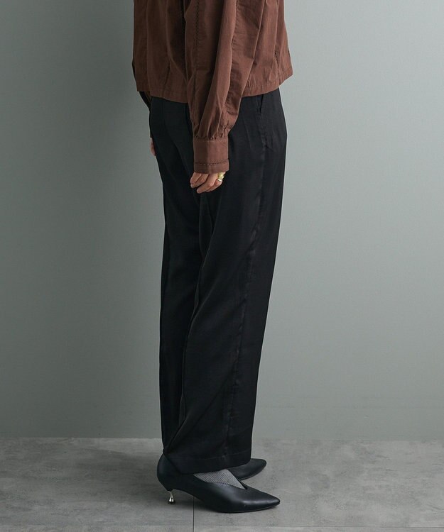 CRAFT STANDARD BOUTIQUE センタープレスストレートパンツ Black