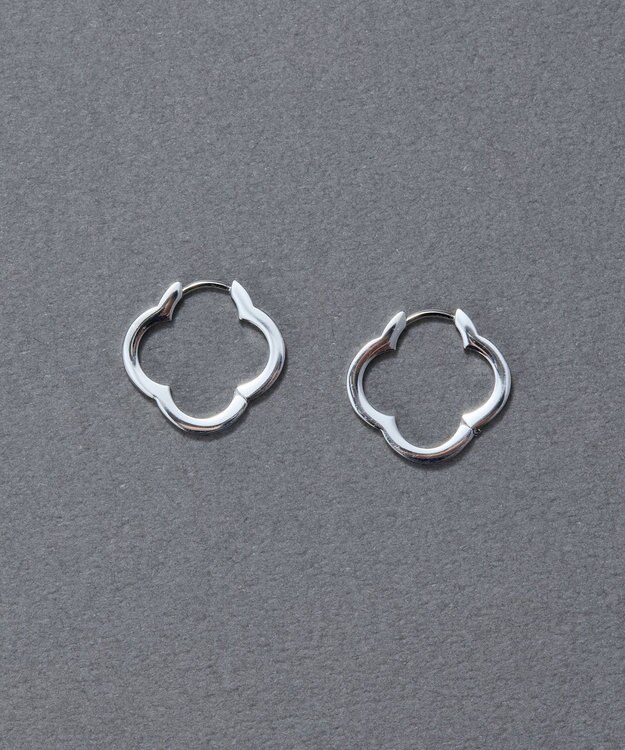 Phoebe 【金属アレルギー対応】フラワーワンタッチフープピアス　シルバー/サージカルステンレス シルバー