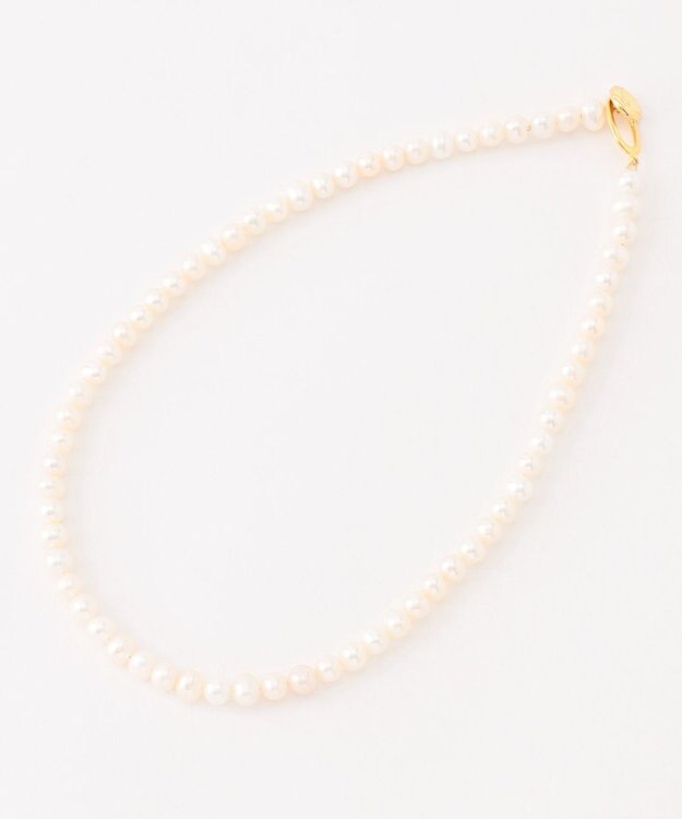 自由区 セミラウンドパールショート ネックレス ホワイト系