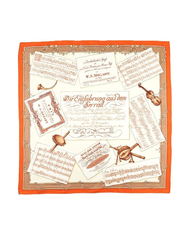 新品・未使用品 伝統横浜スカーフ 春の新色登場＞【伝統横濱スカーフ】四季のツリー花 大判 シルク