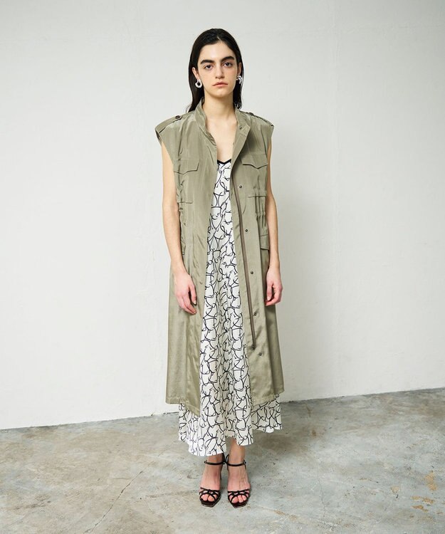 GRACE CONTINENTAL ミリタリーロングジレ カーキ