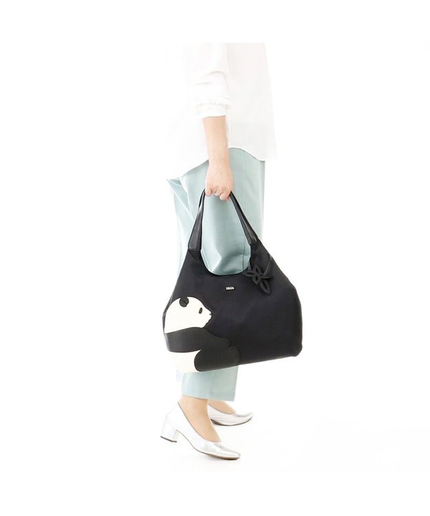 IBIZA アニマーダ　ナイロン　セミショルダーバッグ 黒