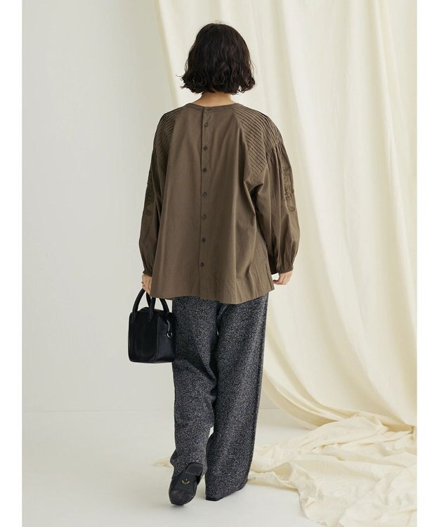 CRAFT STANDARD BOUTIQUE モチーフ刺繍ピンタックブラウス Khaki