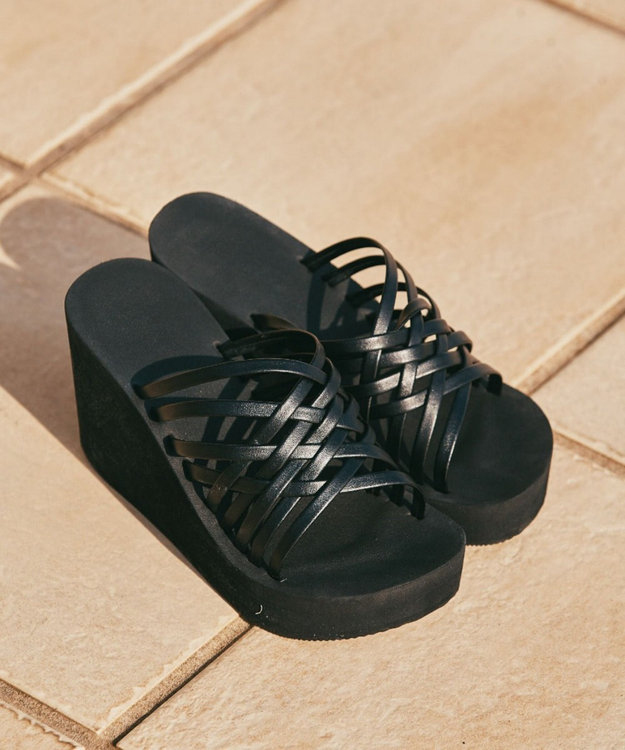 San-ai Resort（三愛水着楽園） レザーライク編みサンダル【San-ai Resort（サンアイリゾート）】 ブラック