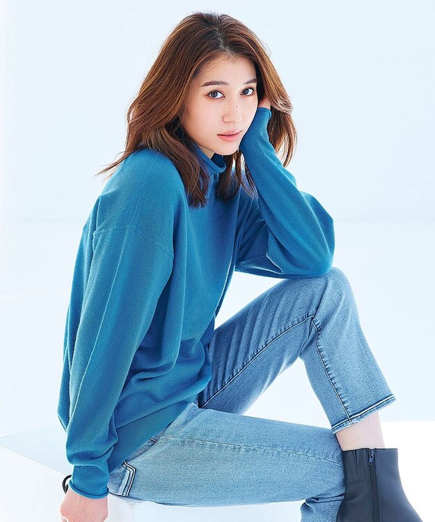 自由区 【洗える】ソフトウールハイゲージ ハイネックニット ブルー系