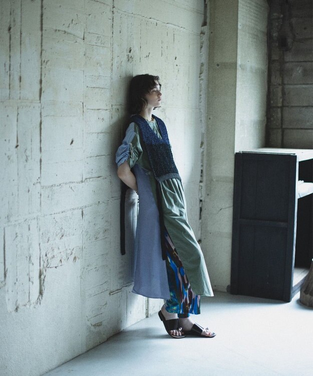 COQ STRATA 和紙ショート丈ベスト ネイビー