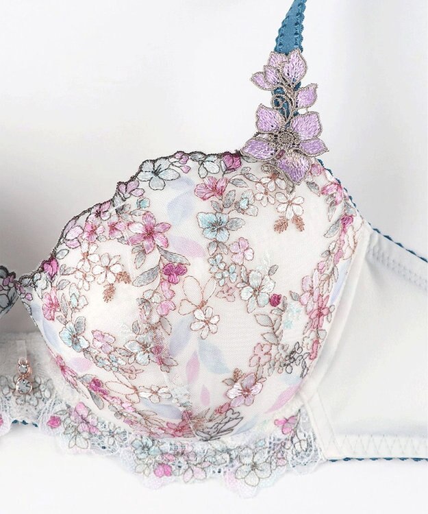 Wing ブラジャー Wing Lesiage ふんわりまるみメイク ソフトなつけごこち 【2120シリーズ】 ブラ Gカップまで対応 大きいサイズ PB2120 ウイング／ワコール アイボリー