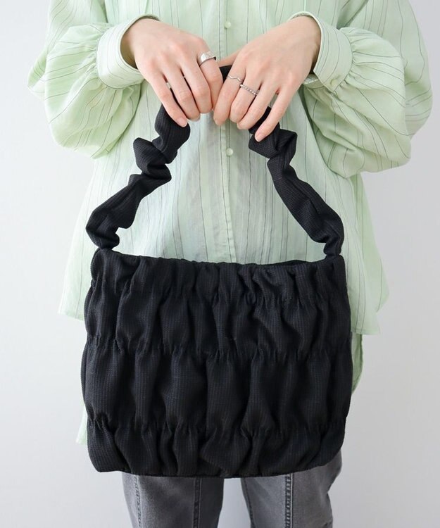 Green Parks ａｎｄｍｉｋｋａ．シャーリングミニトート Black