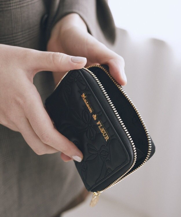 Maison de FLEUR リボンキルティングフラグメントケース Black