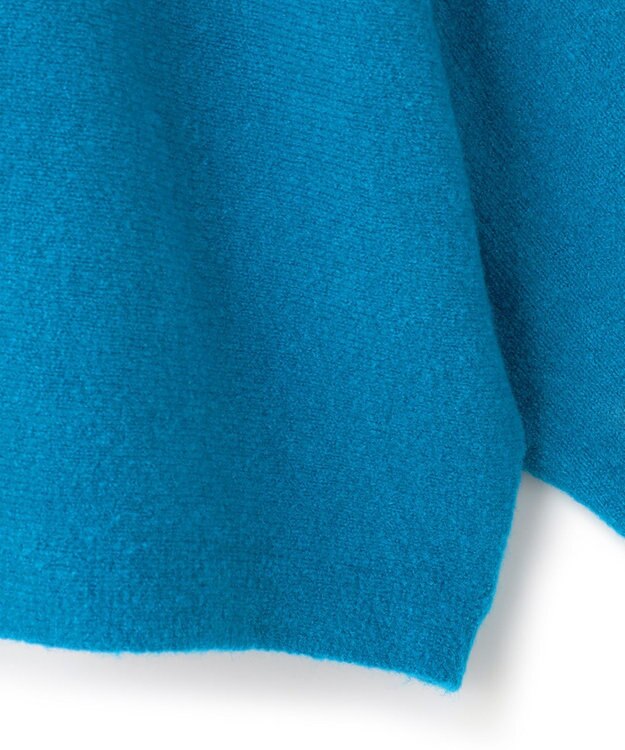 UNFILO ふわふわニット クロップドハイネック ブルー