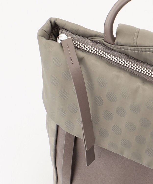 Y'SACCS はっ水ドットジャカード リサイクルレザーコンビ リュック グレージュ