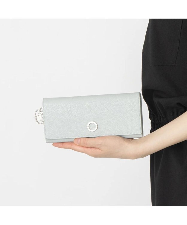 CLATHAS カーラ かぶせ長財布 ライトブルー