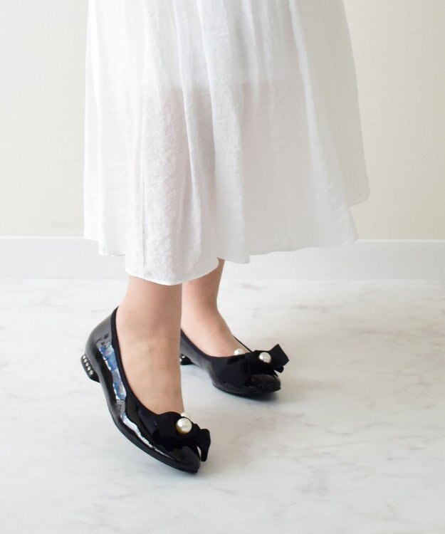 Bridget Birkin 【Bridget Birkin】ビッグパールリボンフラットシューズ ブラックエナメル