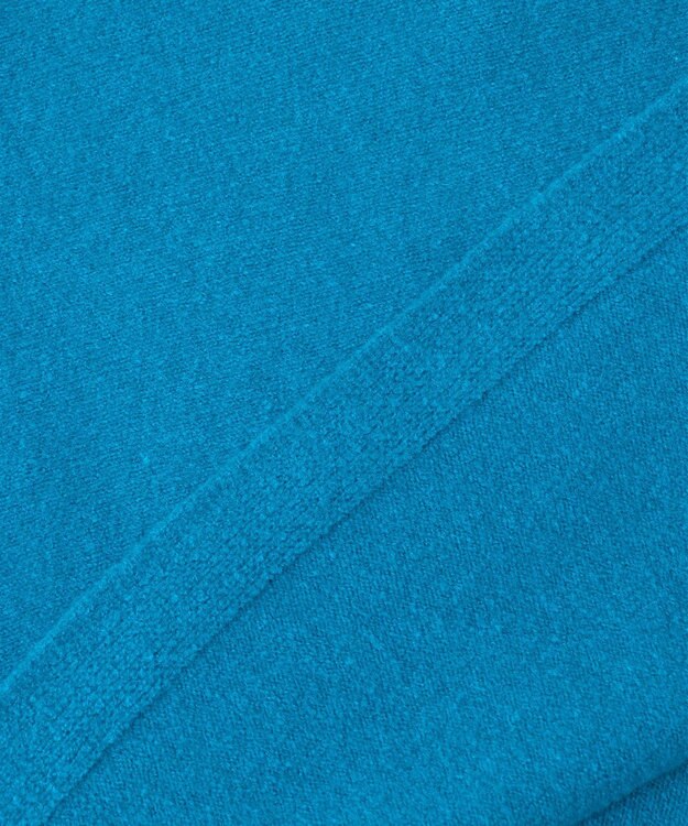 UNFILO ふわふわニット クロップドハイネック ブルー