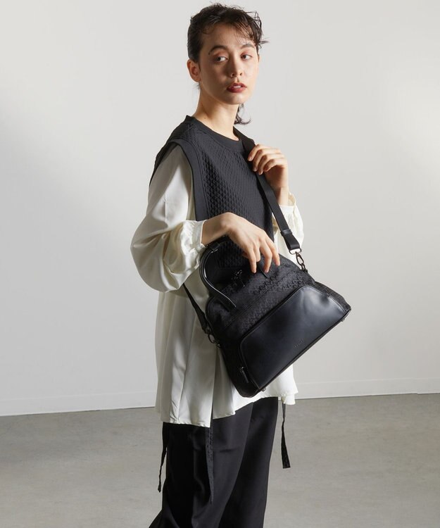 Y'SACCS モノグラムジャカード　ハーフムーン2WAYトート ブラック