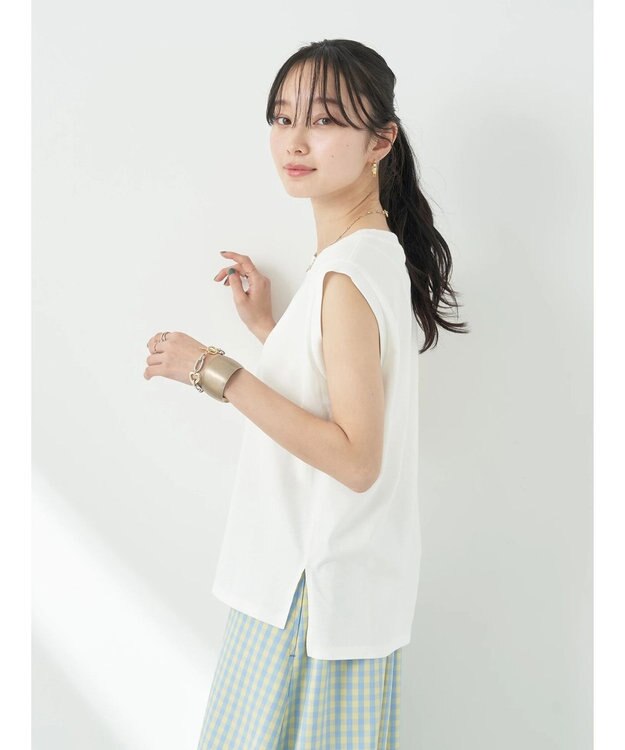 earth music&ecology ノースリーブカットソー（汗じみ防止） Off White