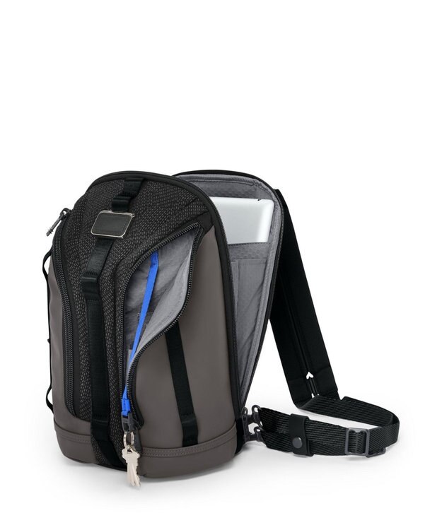 TUMI ALPHA BRAVO 「ナイト」スリング ブラック ジオメトリック