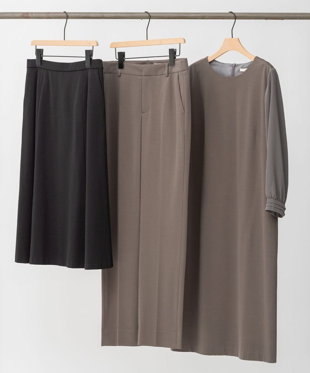 自由区 L 【洗える】WASHABLEPONTE テーパードパンツ カーキ系