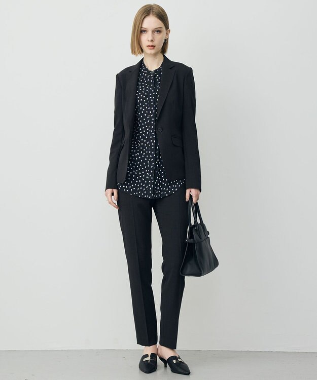 ICB 【WEB限定カラーあり】BackSatinAmunzen 5分袖バンドカラーブラウス ブラック×モチーフドット柄