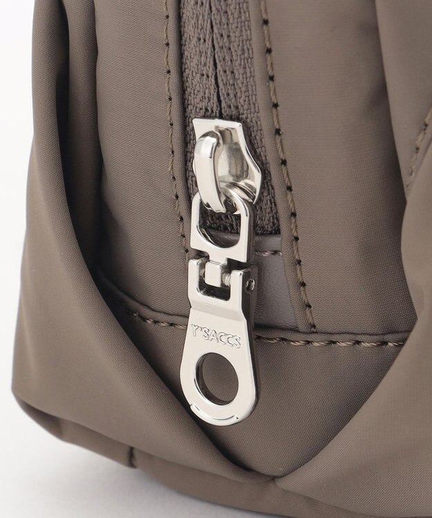 Y'SACCS 【ナイロンタフタ】トラベルポーチ ベージュ系その他