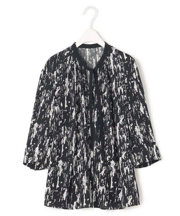 ICB 【接触冷感・洗える】BackSatinAmunzen ナロータイブラウス ブラック柄系