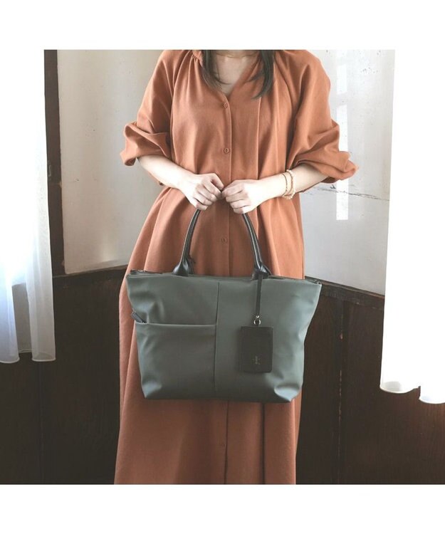 Regalo Felice 【防水生地 / A4サイズ対応 / 機能充実】トート / REGALO GY(グレー)