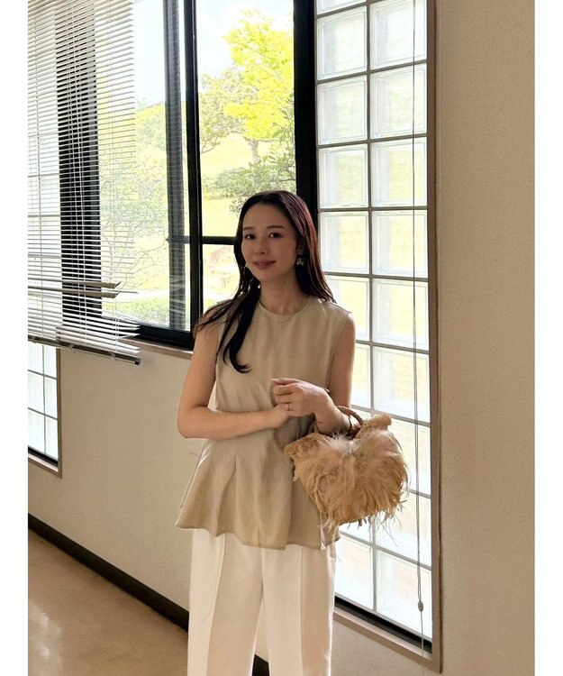 Green Parks AnriettMusee ノースリーブタックペプラムブラウス Beige