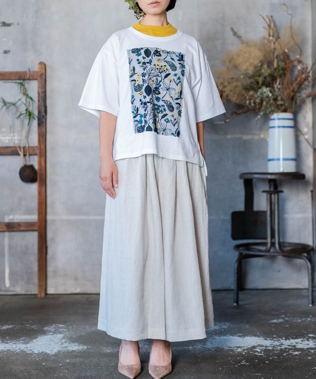 muuc 〈オープンエンド糸使用ドライタッチコットン生地〉筆記帳刺繍オーバーサイズTシャツ ホワイト