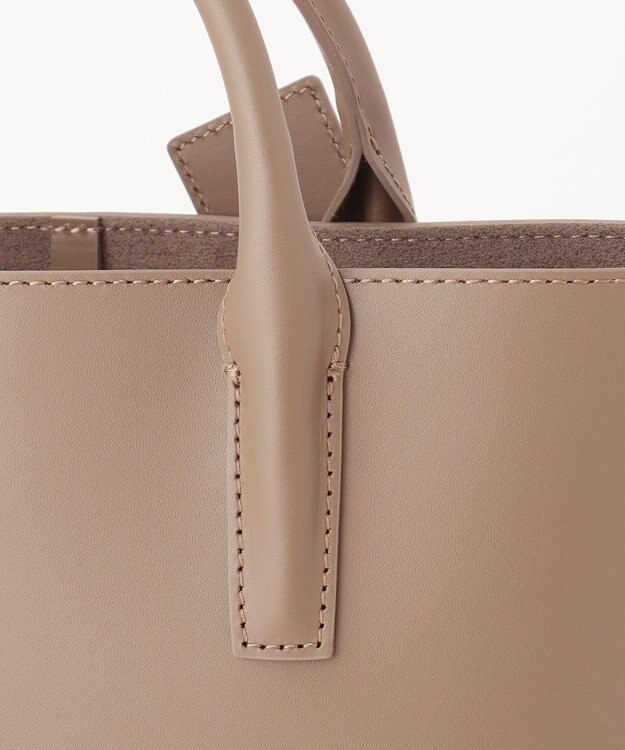 BEIGE， MARY AL TERNA / BOW Taupe