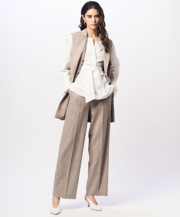 23区 CANCLINI スキッパーベルト付き ブラウス ホワイト系