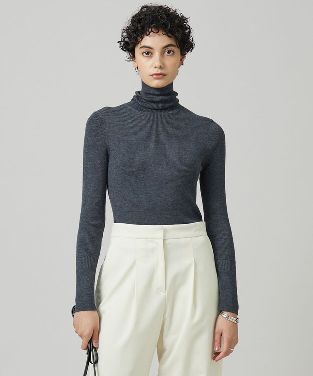 ICB 【CLASSY.1月号掲載・新色追加・洗える】エクストラファインメリノ タートルネックプルオーバー ミディアムグレー系