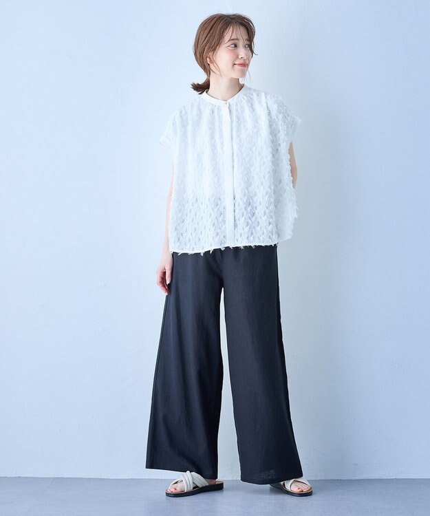 ANY 【洗濯機可】フェザーカットジャガードブラウス ホワイト