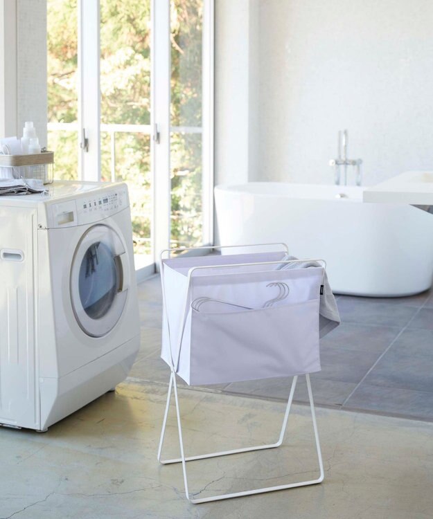tower 折り畳み高床式ランドリーバスケット タワー ホワイト ホワイト