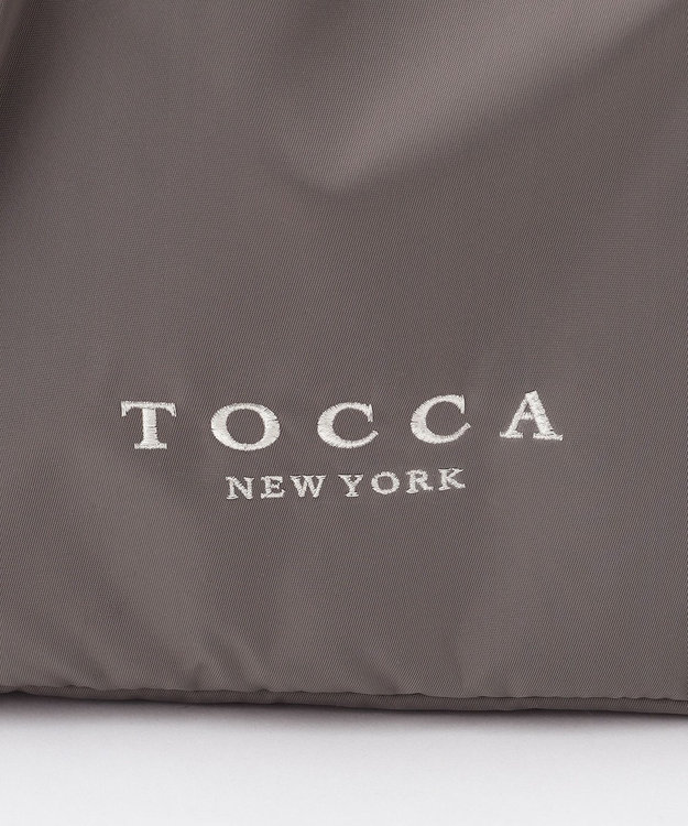 TOCCA 【WEB＆一部店舗限定】【A4サイズ対応・撥水・サスティナブル素材】SOSTA POCKETTOTE トートバッグ グレージュ系