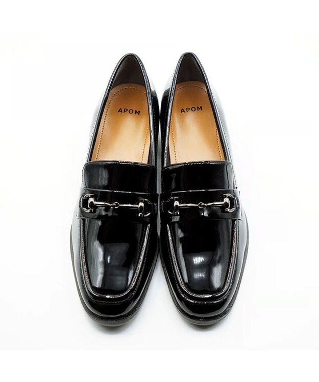 APOM イタリアンレザー ブロックヒールビットローファー45 ブラックエナメル